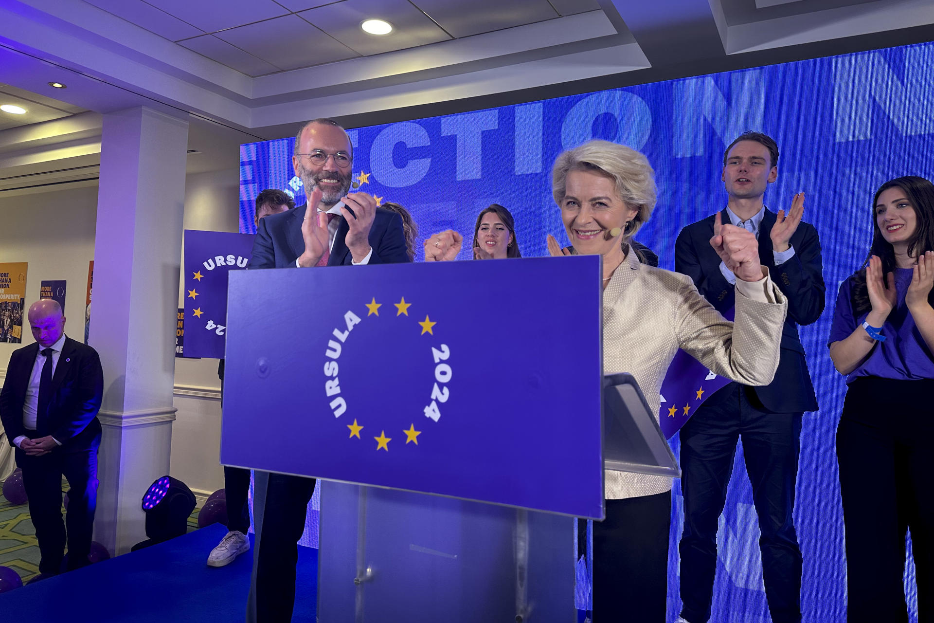El presidente del PPE, Manfred Weber, junto a la presidenta de la Comisión Europea, Ursula von der Leyen