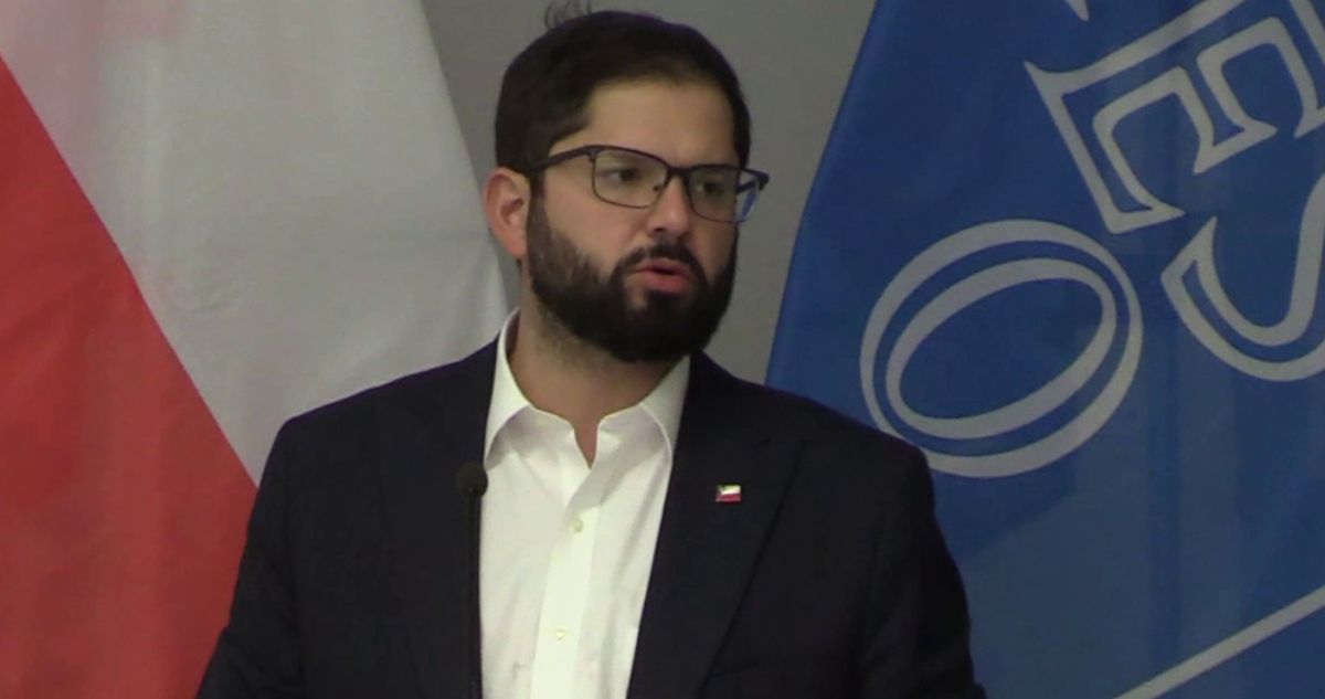 “No hay ninguna excusa”: oposición arremete contra Presidente Boric tras continuar gira por Europa