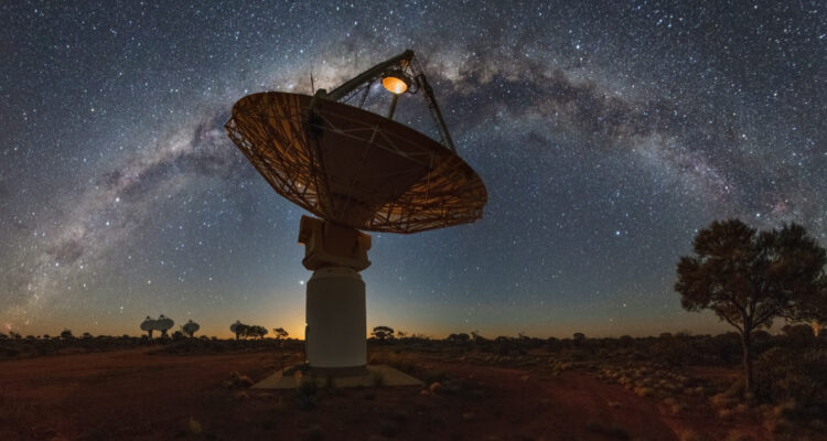 Captan extraña señal de radio desde el espacio: “No se parece a nada que los astrónomos hayan visto”