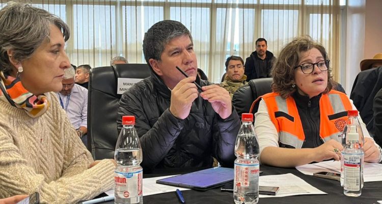 Sistema frontal: Monsalve anuncia bonos para afectados en Curanilahue y locatarios del Bío Bío