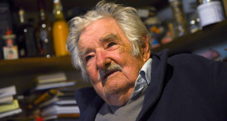 Reportan que Pepe Mujica “está bien” tras radioterapia por cáncer al esófago