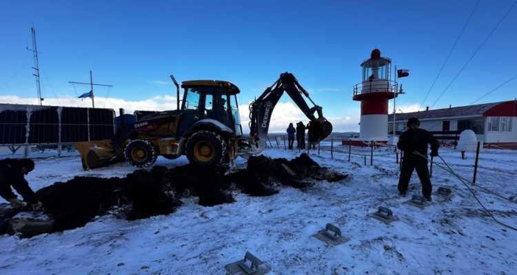 Embajador de Chile en Argentina zanja polémica por paneles solares.