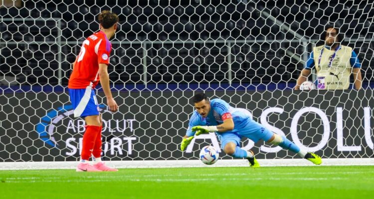Claudio Bravo eligió a su sucesor como capitán de La Roja.