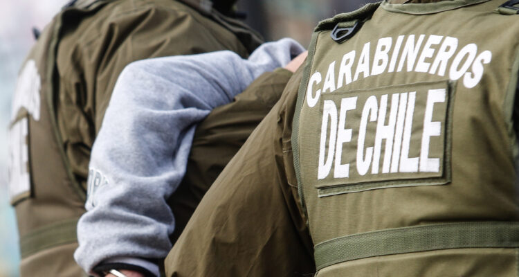 Carabineros durante procedimiento policial