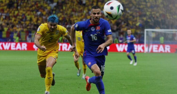 Rumania y Eslovaquia se enfrentaron en la Eurocopa