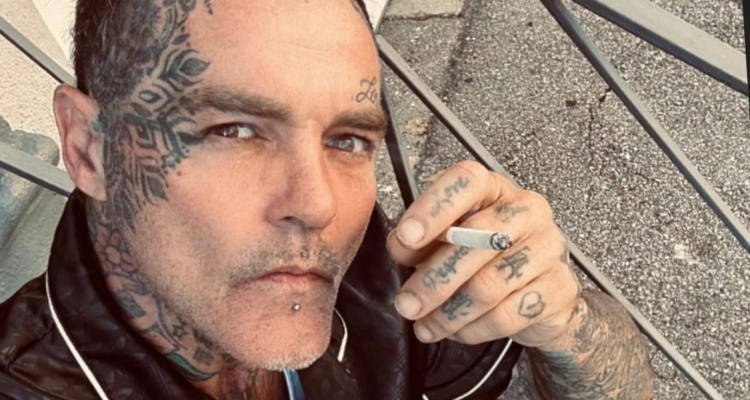 Shifty Shellshock de Crazy Town en referencia a su causa de muerte