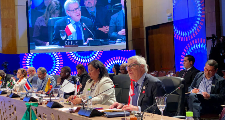 Sin mención al Caso Ojeda y Cuba, Van Klaveren condena en la OEA intento de golpe de Estado en Bolivia