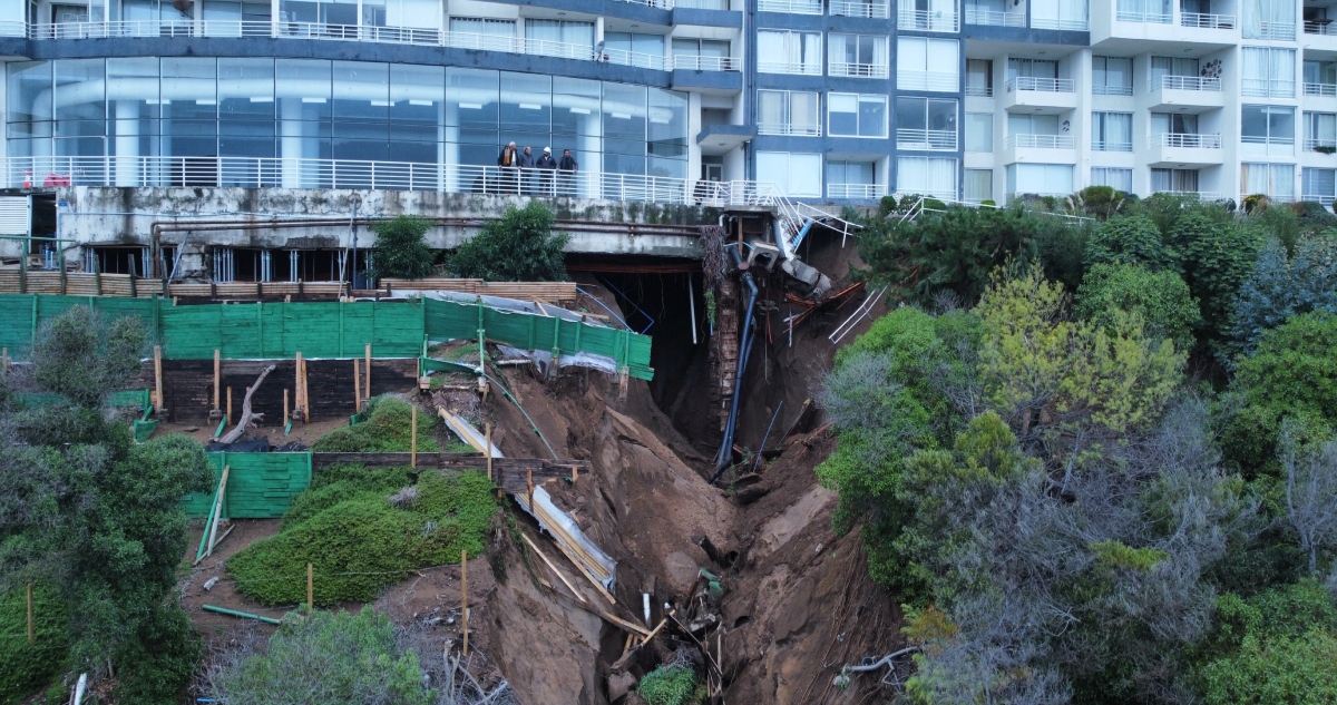 Socavón en Reñaca