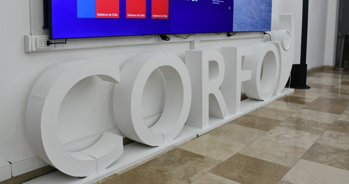 Corfo anuncia más de mil becas de especialización en sostenibilidad y tecnologías para Los Lagos