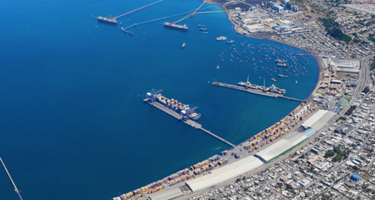 Imagen desde el aire de Puerto Coronel por denuncia de trabajadores eventuales