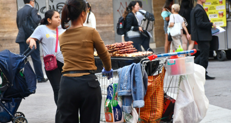 crece trabajo informal y el desempleo en mujeres