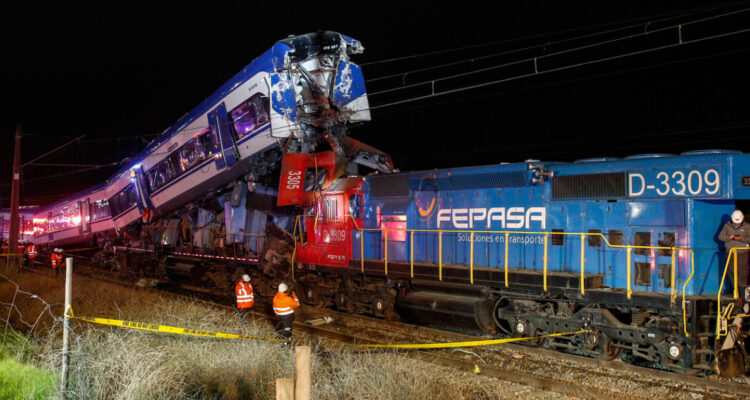 tren-de-carga-implicado-en-fatal-accidente-transportaba-placas-de-cobre_-murio-maquinista-y-ayudante