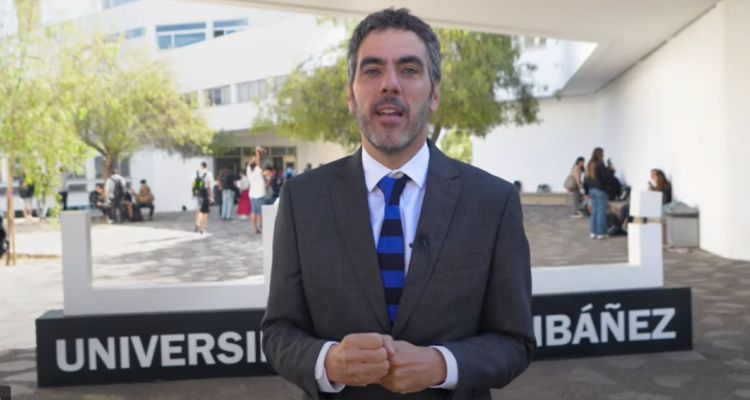 “No queremos ingenieros comerciales zorrones”: Rector de UAI apunta a “sacudir” la caricatura social