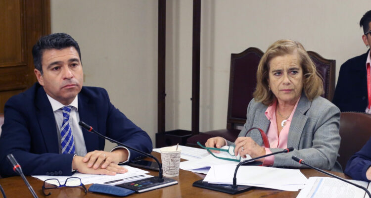 Alza en cuenta de la luz: Diputados UDI acusan al Gobierno de “engañar” por “ocultar” dato de subsidio