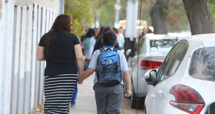 Así puedes calzar las vacaciones de invierno de tu hijo con las tuyas según una ley aprobada este año