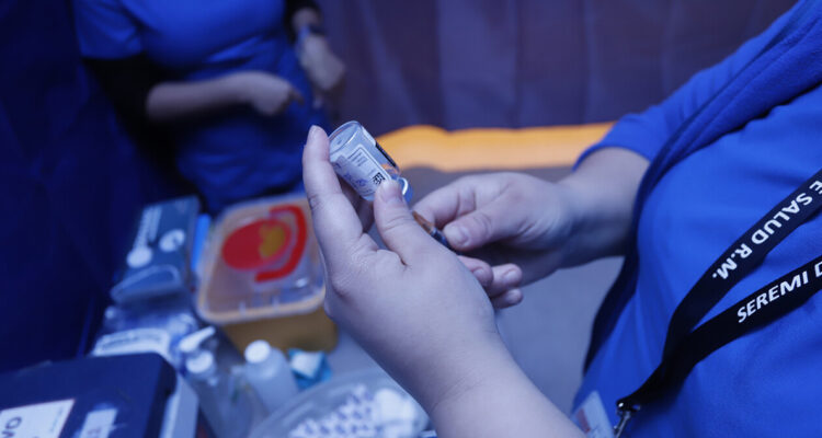 Llaman a fortalecer vacunación para afectados por temporal en región del Bío Bío