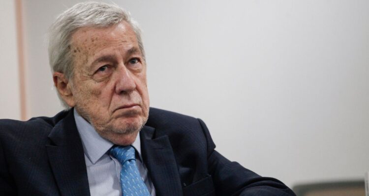 Canciller responde a críticas de parlamentarios PC: “La política exterior la conduce el Presidente”