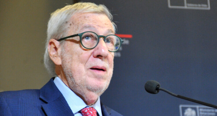 Van Klaveren califica de “inaceptables” declaraciones de fiscal venezolano por caso Ronald Ojeda