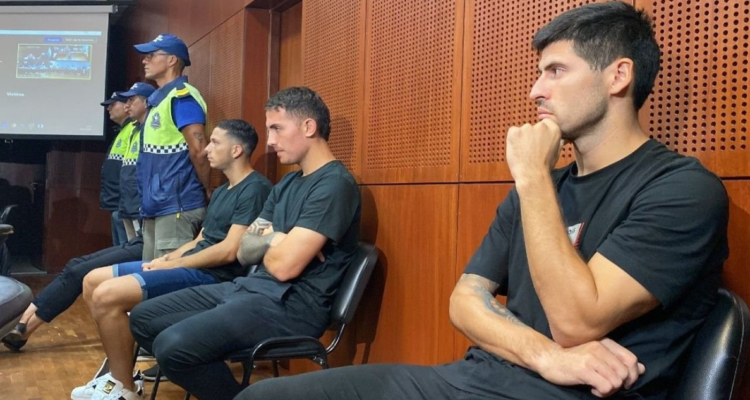 Liberaran a tres exjugadores de Velez de Argentina implicados en caso de abuso sexual a periodista