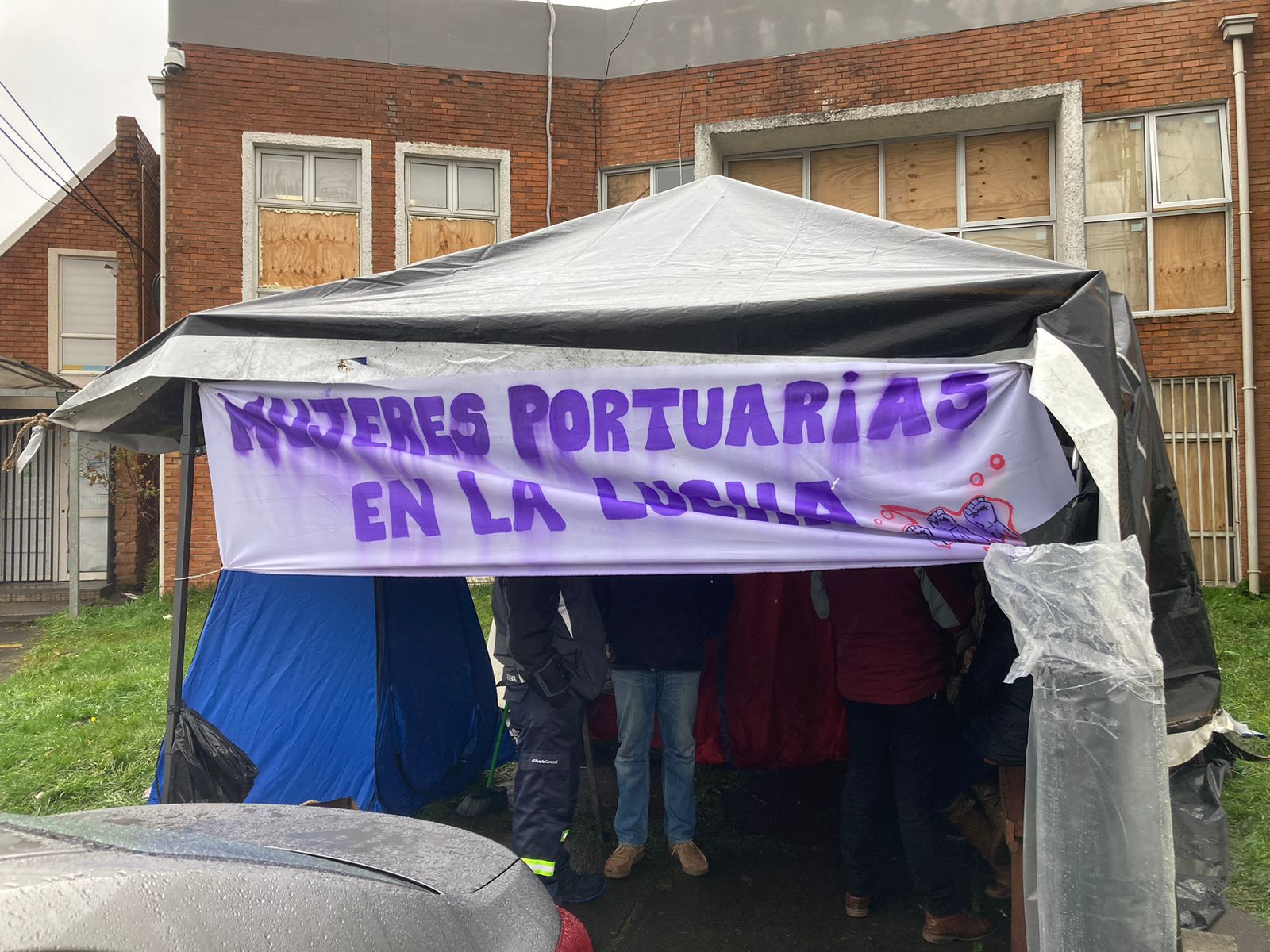 Trabajadoras portuarias en huelga de hambre en Puerto Coronel.