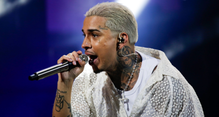 Young Cister, cantante urbano, en Festival de Viña en referencia a robo de su camioneta