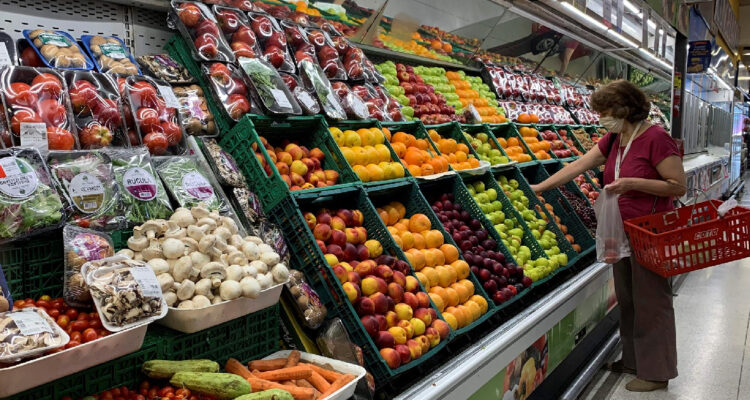 La actividad económica en Argentina rompió en mayo con seis meses seguidos de contracción