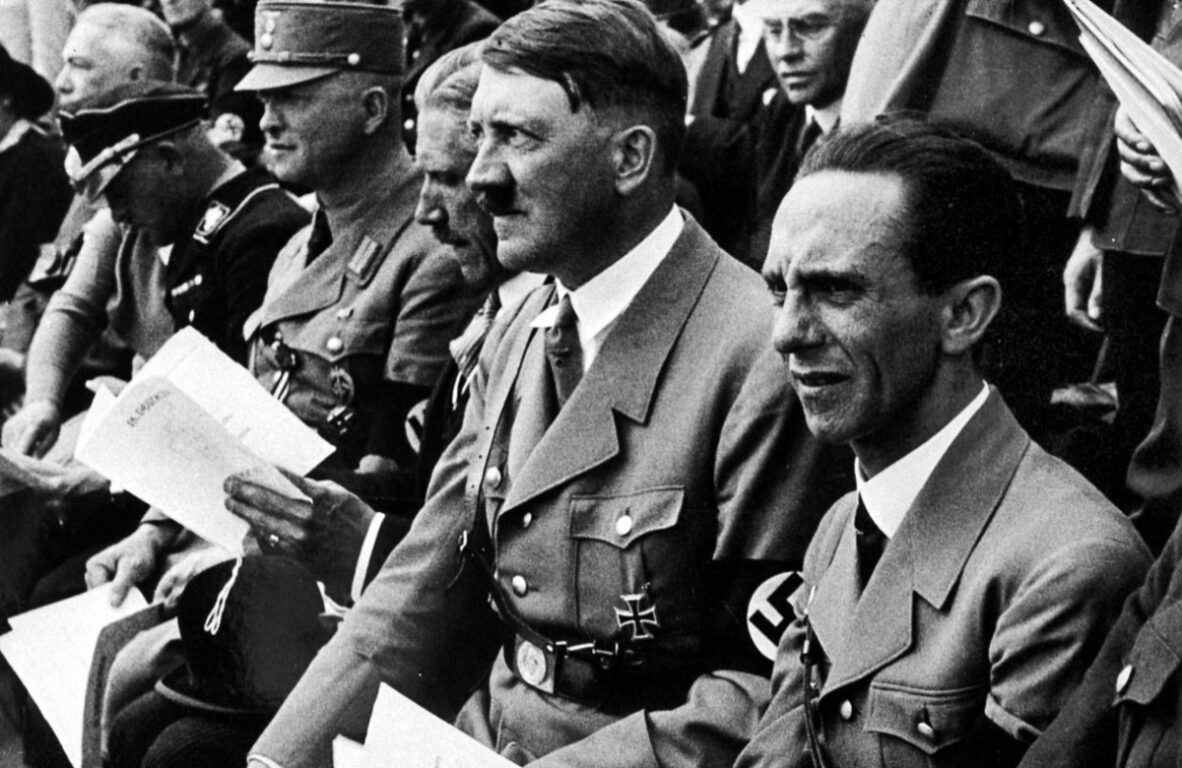 Adolf Hitler y Joseph Goebbels