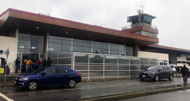Imagen del Aeródromo Pichoy por la falla en puente de embarque