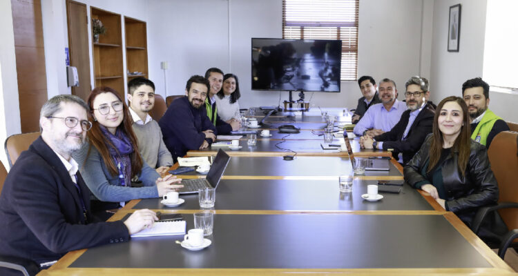 Hacienda forma mesa de trabajo con alcaldes de Maipú y Renca para avanzar en Transformación Digital