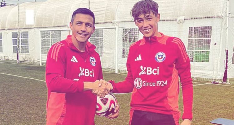 Instagram I @alexis_officia1