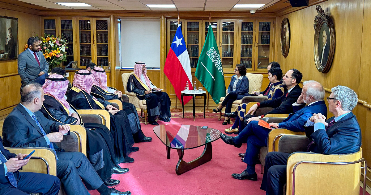 Gobierno de Arabia Saudita: “Nuestro Reino quiere litio y cobre; y Chile los tiene”