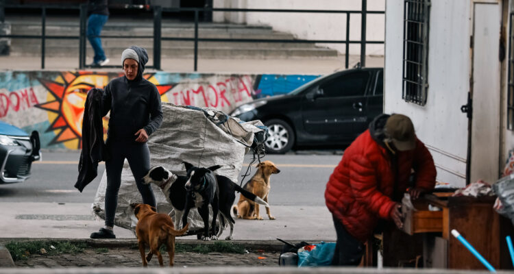 Los argentinos se “olvidaron” de la inflación: Ahora otros dos problemas aquejan más a la población
