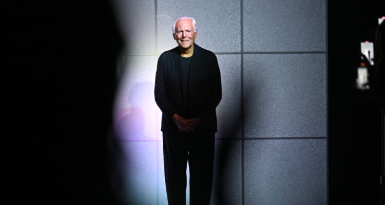 Sigue facturando: Armani cumplió 90 años, tiene un imperio empresarial, pero ningún heredero