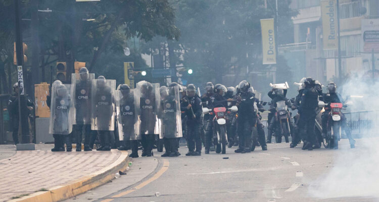 Denuncia arresto de niños: Jefe de DDHH de la ONU pide al régimen de Maduro no impedir protestas