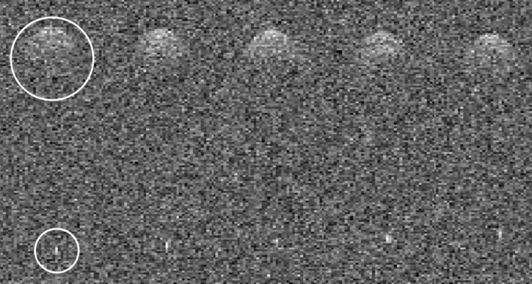 La NASA observó dos asteroides que pasaron cerca de la Tierra, uno de los cuales resultó tener una pequeña luna orbitando alrededor.