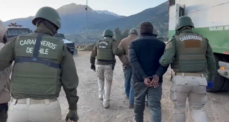 Cae banda extranjera que se tomó una toma en Puente Alto: cobraban por vivir ahí y controlaban accesos