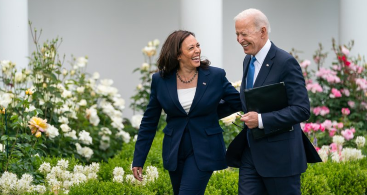 Biden propone a Kamala Harris como candidata tras bajarse de la carrera presidencial