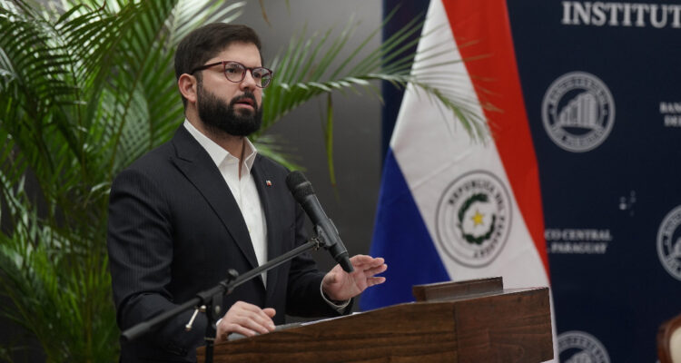 “Estamos en ello”: Presidente Boric y conversación con ministra Tohá por ola de homicidios