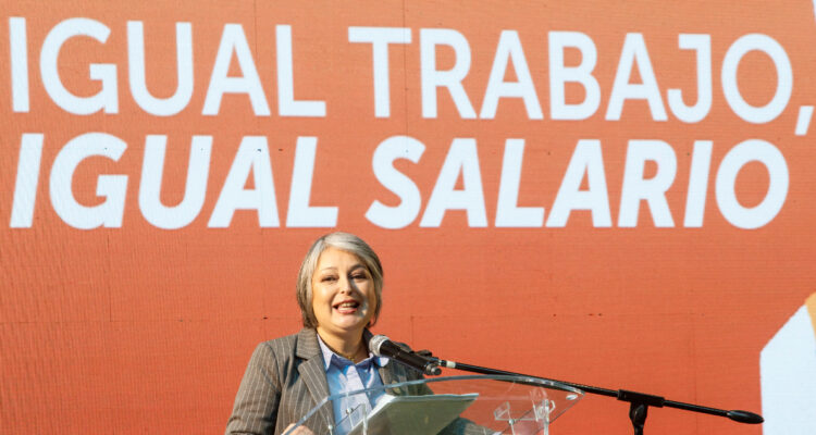 “Igual trabajo, igual salario”: Gobierno ajusta proyecto y obligaría a empresas a revelar sus brechas