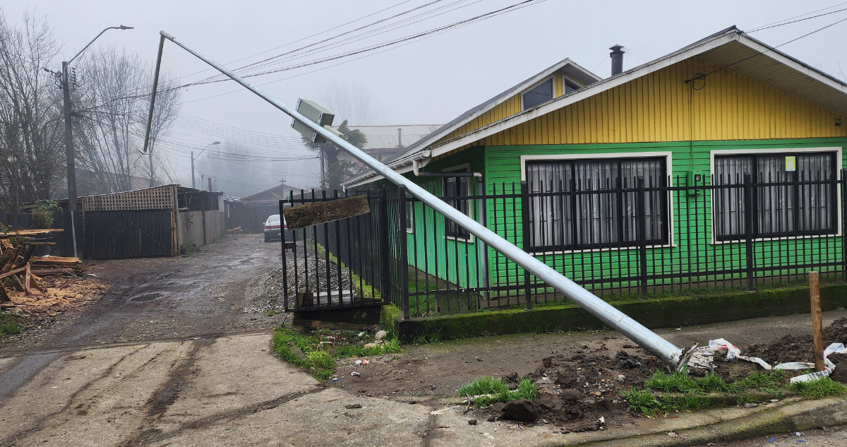 Cámara de vigilancia vandalizada