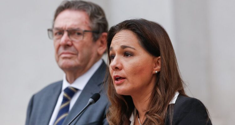 Cancillería confirma que chilenos en Venezuela seguirán contando con asistencia consultar en embajada