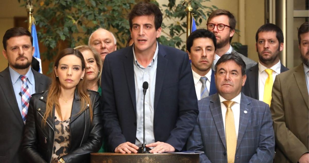 Oposición pide crear comisión para investigar tratamientos hormonales del Minsal para niños trans
