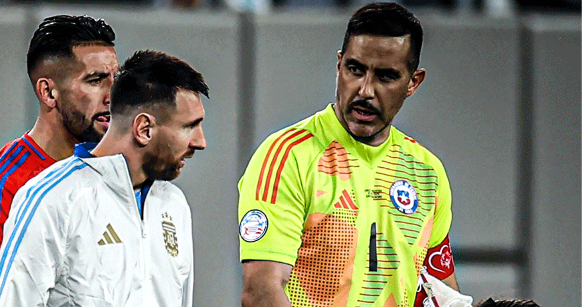 Claudio Bravo reveló que habló con Lionel Messi en la Copa América.