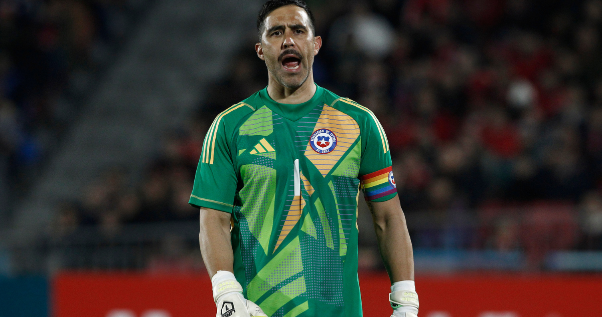 Bravo profundiza críticas al arbitraje en Copa América: “Se culpa al VAR, nunca a la persona detrás”