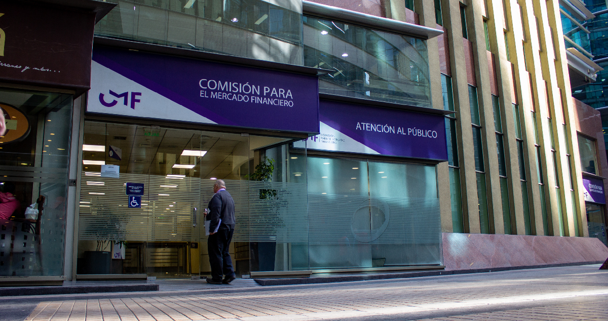Banco Santander, Coopeuch y Banco Itaú son multadas por la CMF por infracciones a la ley de bancos