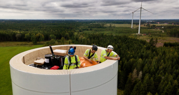 CMPC Ventures invierte en empresa sueca Modvion para desarrollar torres eólicas de madera