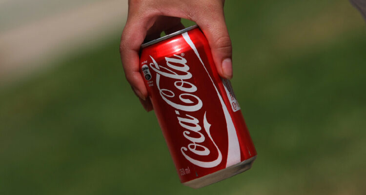 Coca-Cola reduce su beneficio un 5 % en el segundo trimestre, hasta 2.411 millones