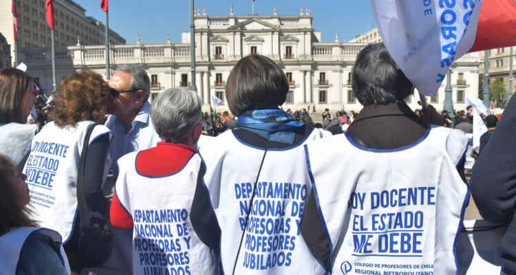 Colegio de Profesores anuncia paro de 24 horas acusando agresiones, malos tratos y agobio