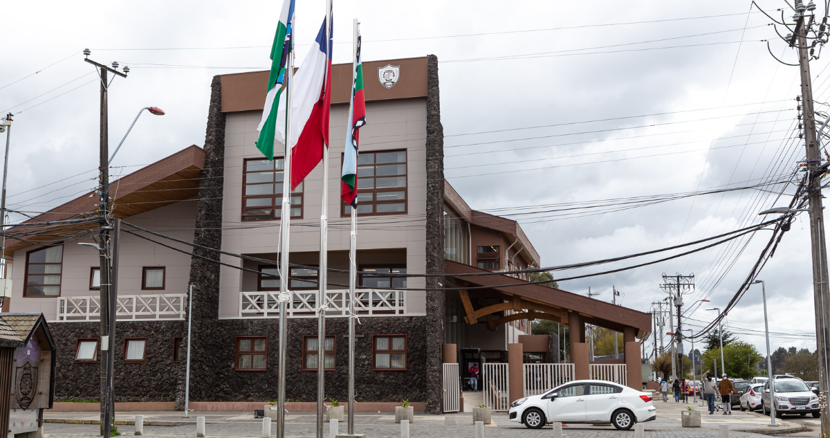 Municipio de Llanquihue por sumario ordenando por Contraloría contra alcalde