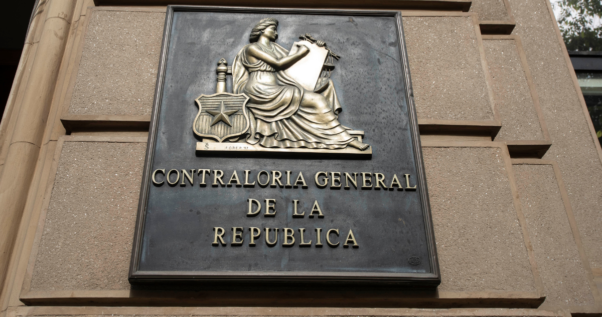 Frontis de Contraloría por destitución de tres funcionarios del GORE Los Lagos